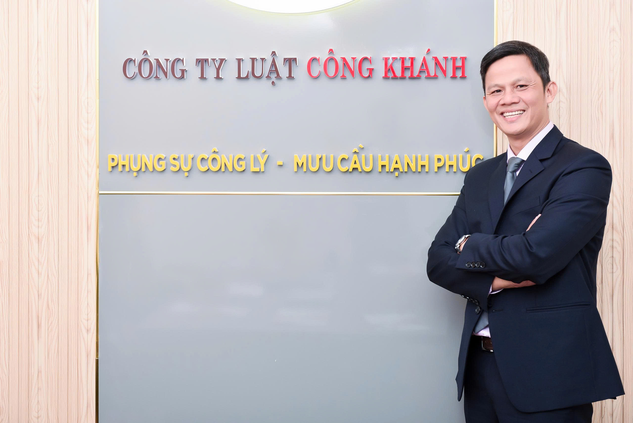 Luật sư Võ Công Hạnh - Giám đốc điều hành Công ty Luật Công Khánh tại Huế, Thạc sĩ Luật, hơn 12 năm hành nghề
